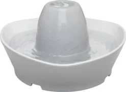 PetSafe® Streamside Ceramic Pet Fountain - Keramische Drinkfontein Voor Katten En Kleine Honden - Water Borrelt Zacht Over De Toren - Door Het Design Van Alle Kanten Bereikbaar - 1,8 Liter - PetSafe Streamside